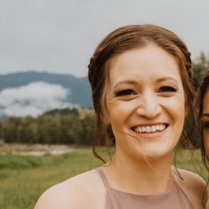 Meet your Posher, Alison